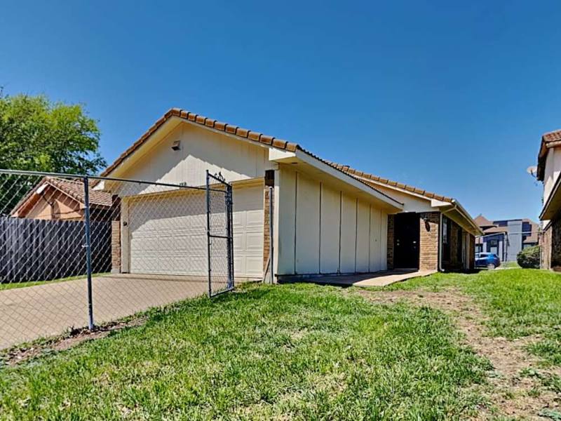 House for rent at 1116 Sandalwood, Desoto, TX 75115