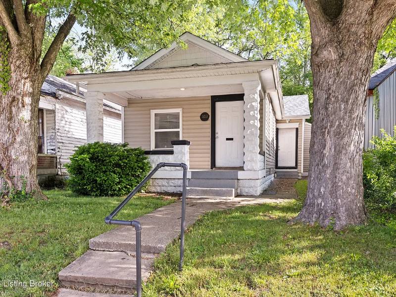 House for rent at 3212 Hale Ave, Louisville, KY 40211