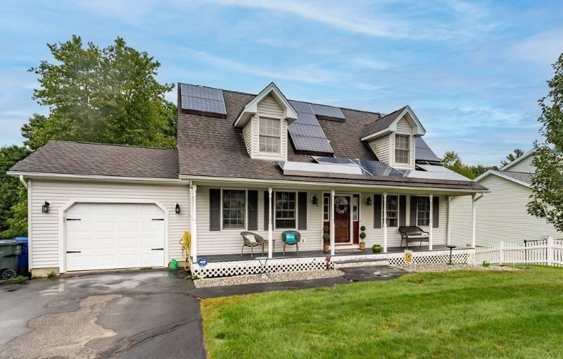 House for rent at 11 Gates Ave, Springfield, MA 01118