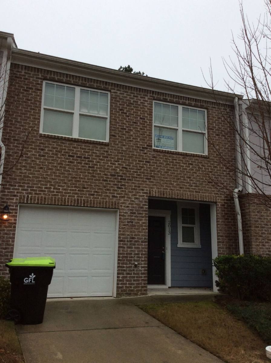 Townhouse for rent at 2013 Millstream Hollow, Conyers, GA 30012