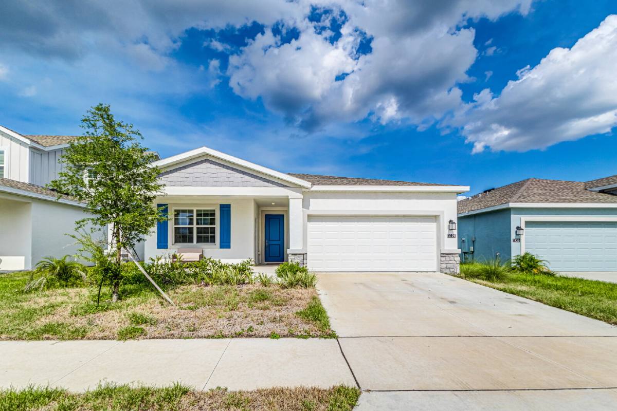 House for rent at 1121 Deepwater Circle, Eagle Lake, FL 33839