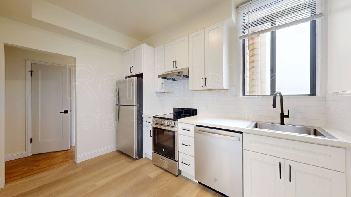 Apartment for rent at 8045 Geary Blvd #201, San Francisco, CA 94121