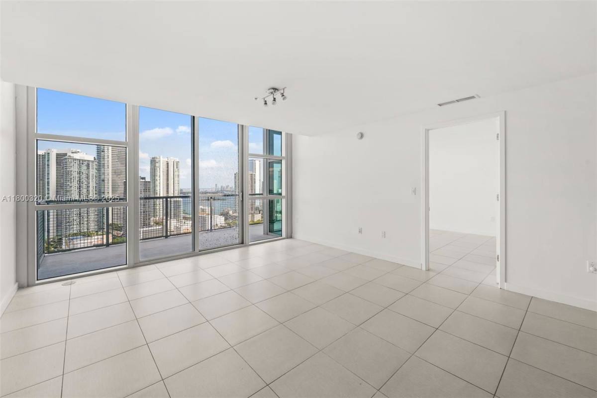 Apartment for rent at 3301 NE 1st Ave #H3004, Miami, FL 33137