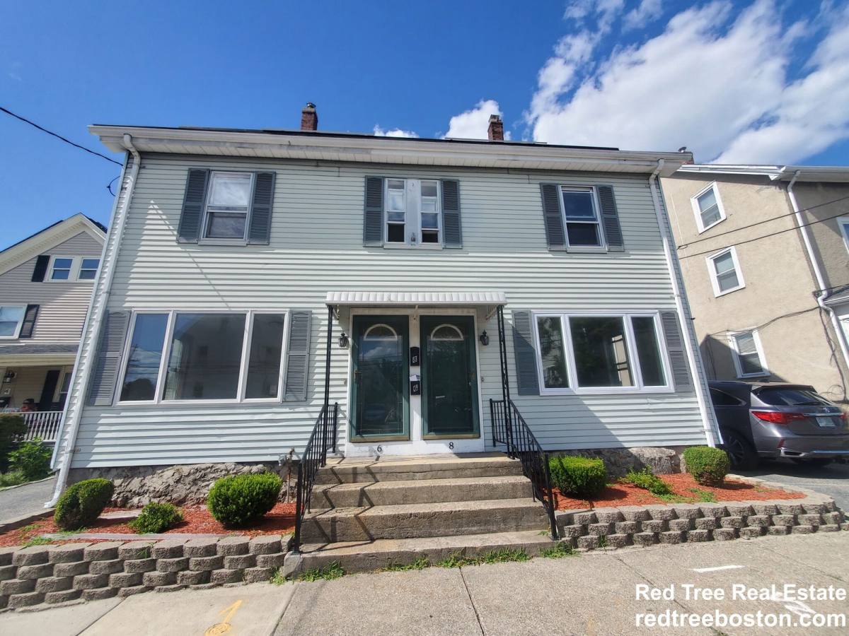 House for rent at 8 Cross St, Woburn, MA 01801