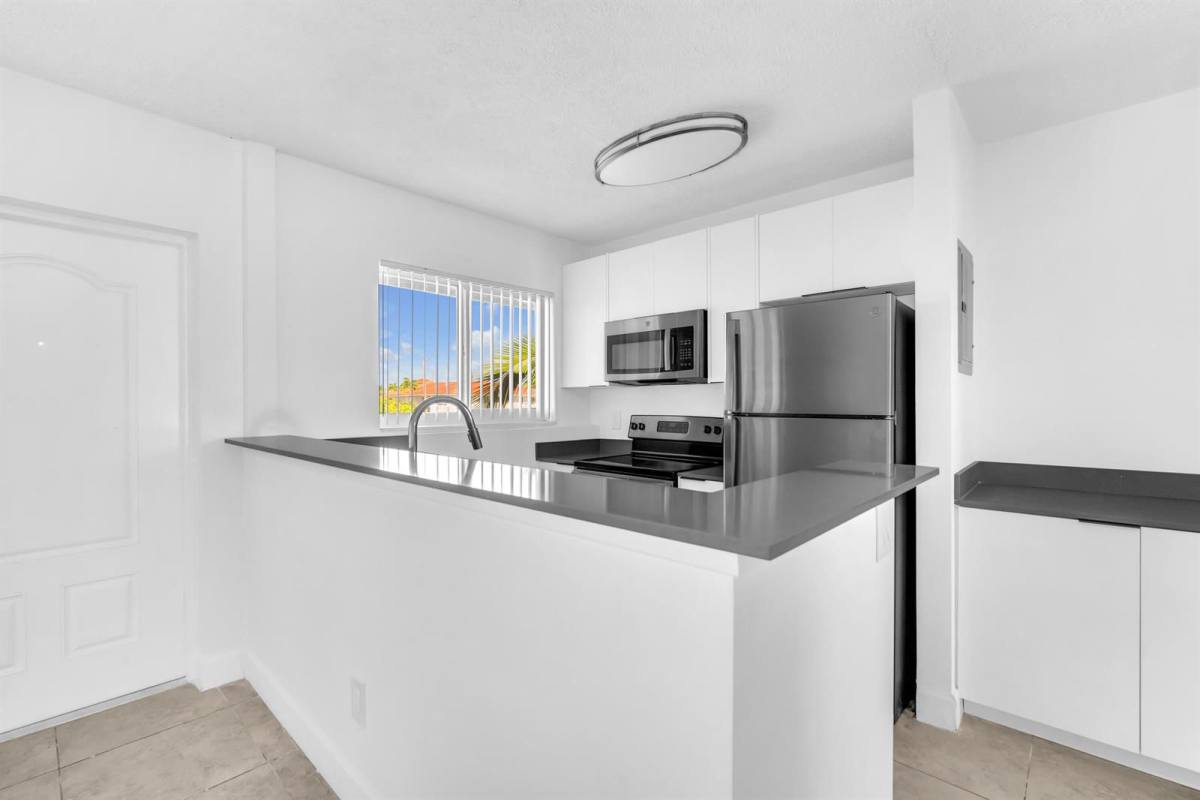 Apartment for rent at 450 W Camino Real #450C, Boca Raton, FL 33432