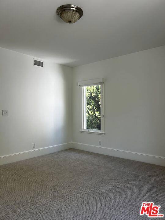 House for rent at 10515 Oaklawn Rd, Los Angeles, CA 90064