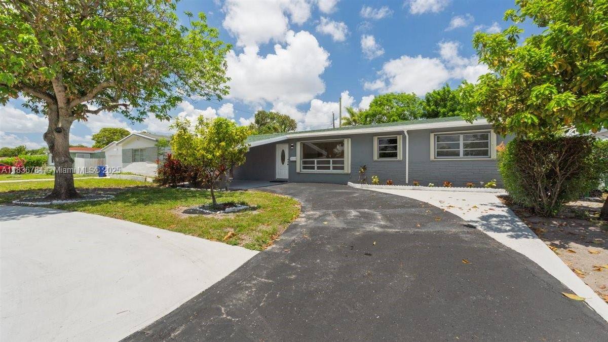 House for rent at 7211 Shalimar St, Hollywood, FL 33023