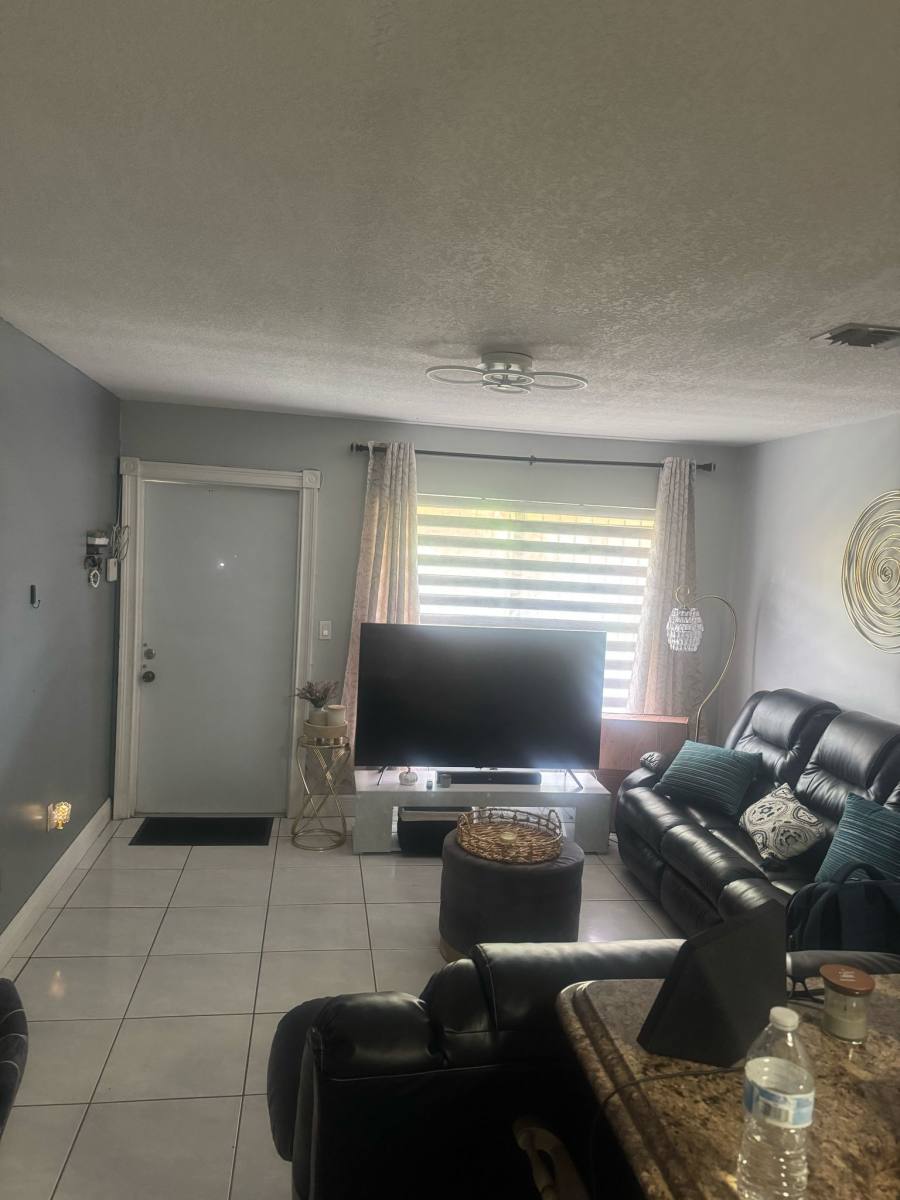 Condo for rent at 2560 W 67th Place, Hialeah, FL 33016