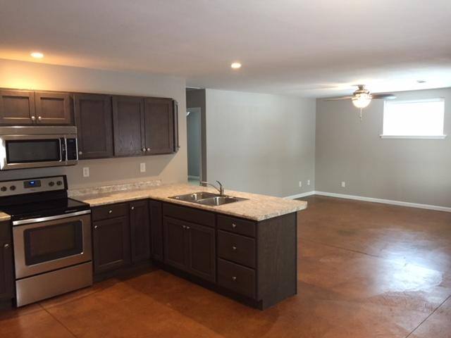 House for rent at 2310 Waterview Dr, Rochester, IN 46975