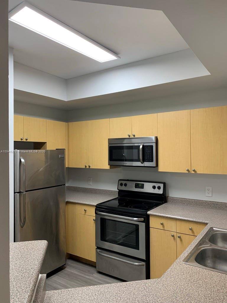 Apartment for rent at 1919 Van Buren St, Hollywood, FL 33020