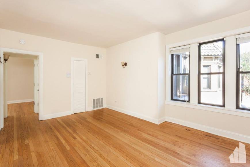 Apartment for rent at 4034 N Ashland #E1, Chicago, IL 60613