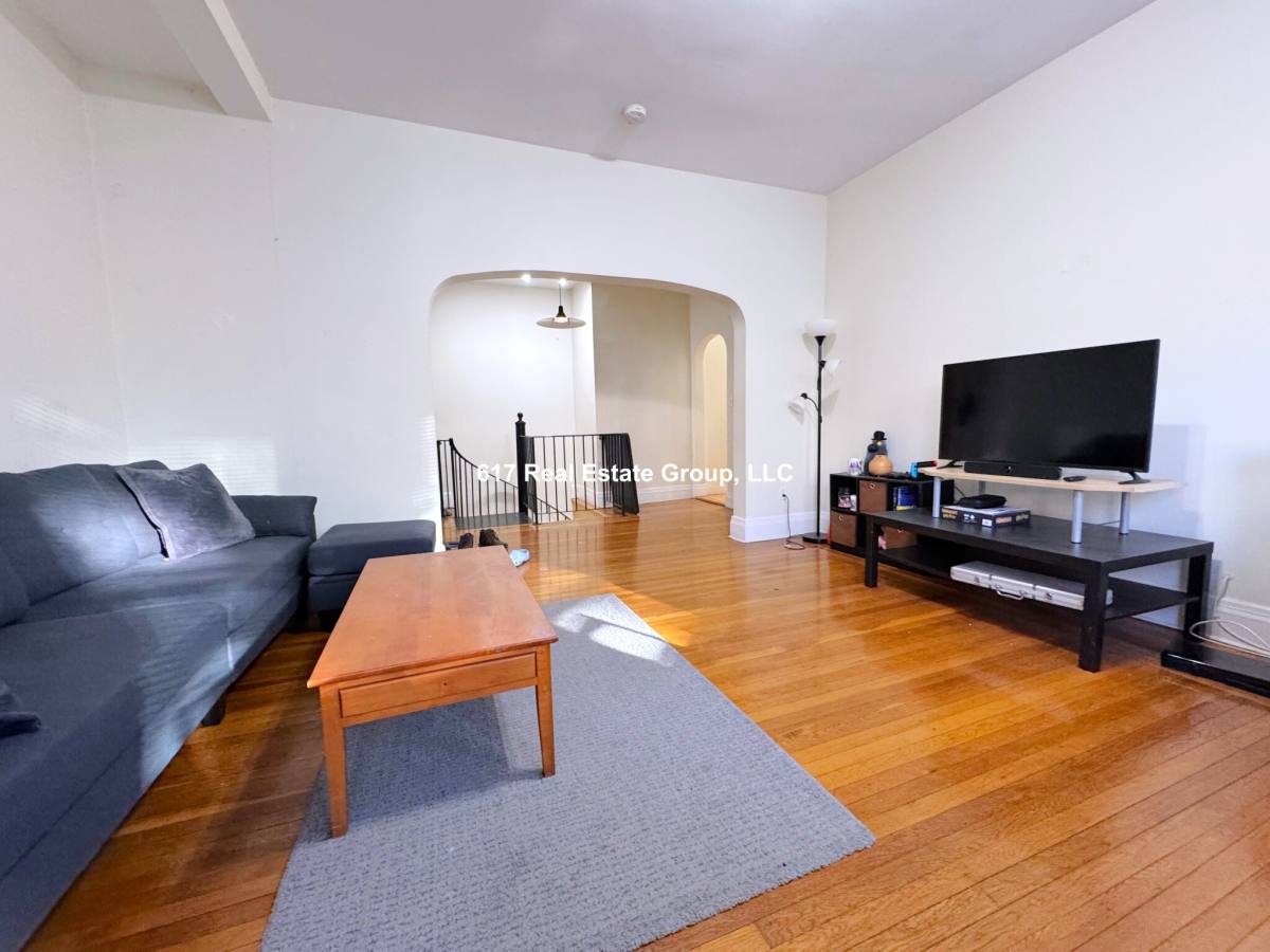 Apartment for rent at 22 Euston St #OI, Brookline, MA 02446