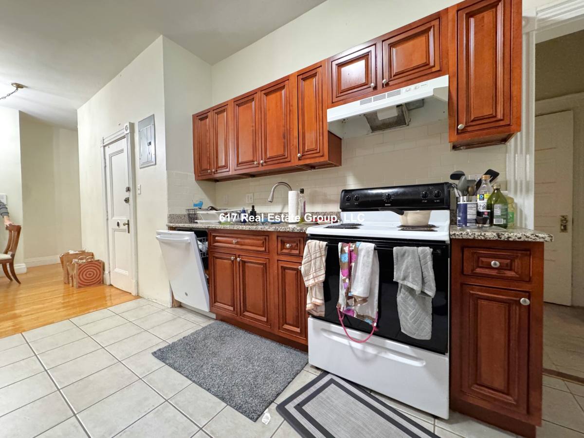 Apartment for rent at 22 Euston St #OI, Brookline, MA 02446