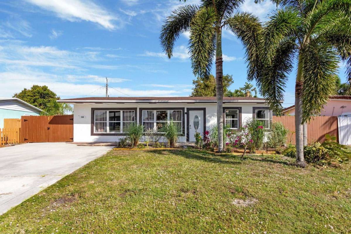 Apartment for rent at 1649 NE 31st St, Pompano Beach, FL 33064
