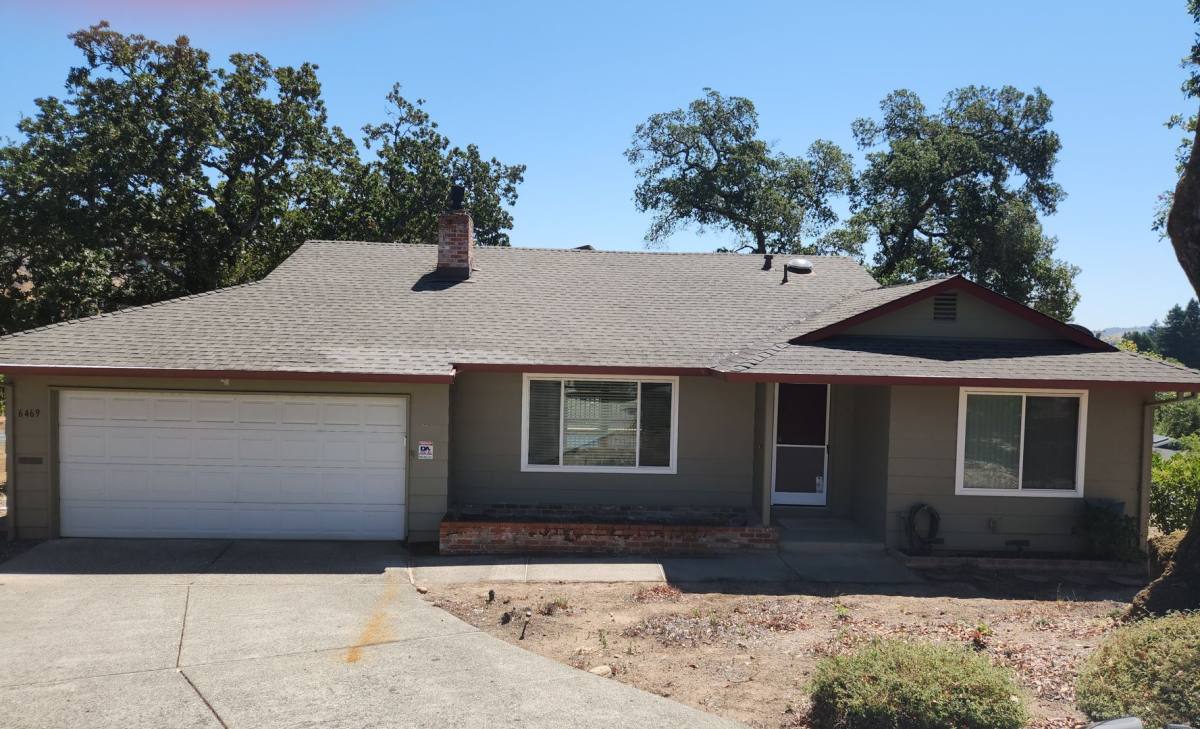 House for rent at 6469 Meadowridge Dr, Santa Rosa, CA 95409