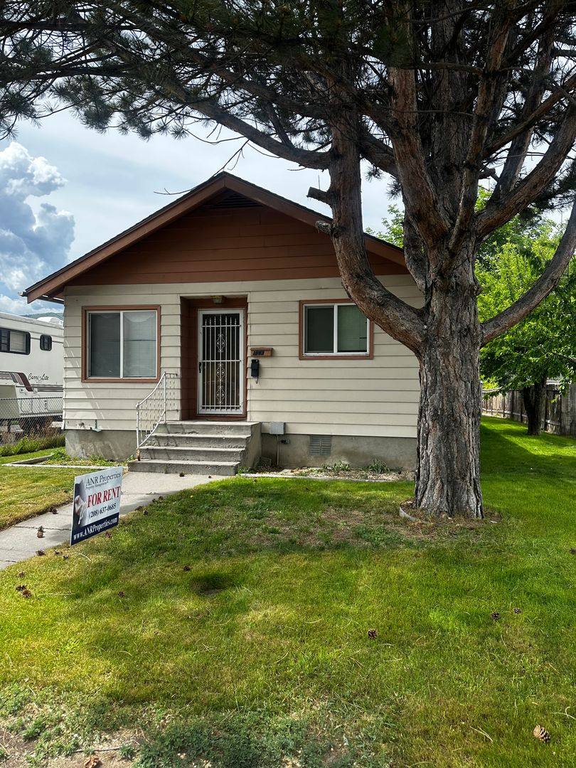 Apartment for rent at 1543 S 4TH, A & B, Pocatello, ID 83201