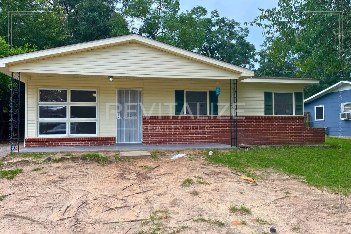 House for rent at 1104 Rhett Dr, Mobile, AL 36608