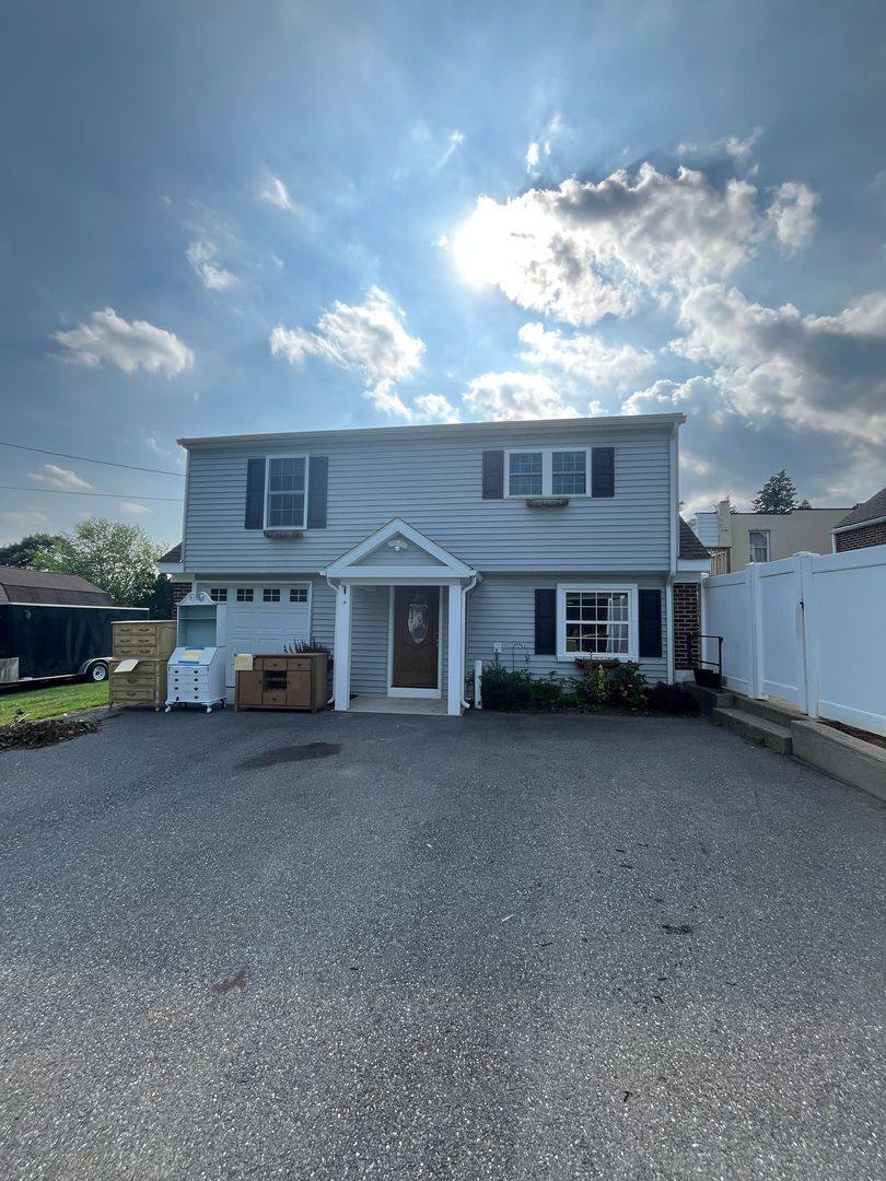 House for rent at 1933 13th St, Bethlehem, PA 18020
