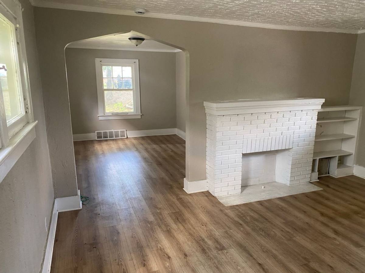 House for rent at 869 Fried St, Akron, OH 44320