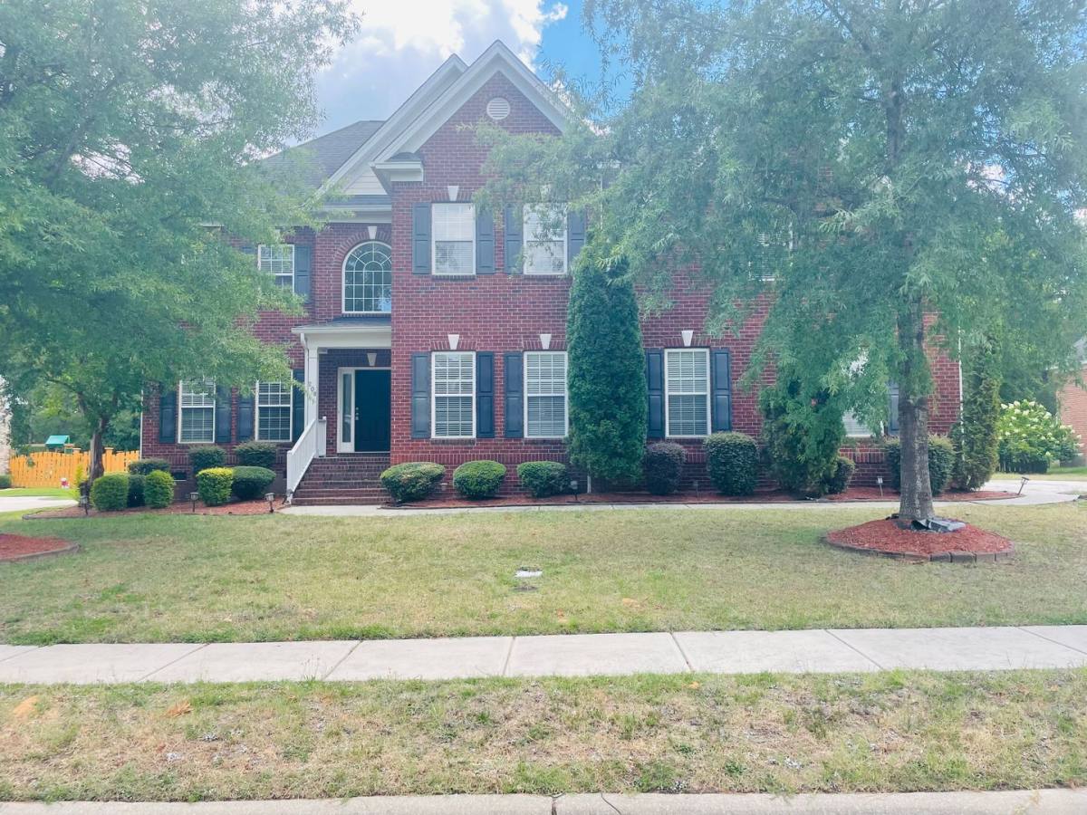 House for rent at 208 Carolina Ridge Dr, Columbia, SC 29229