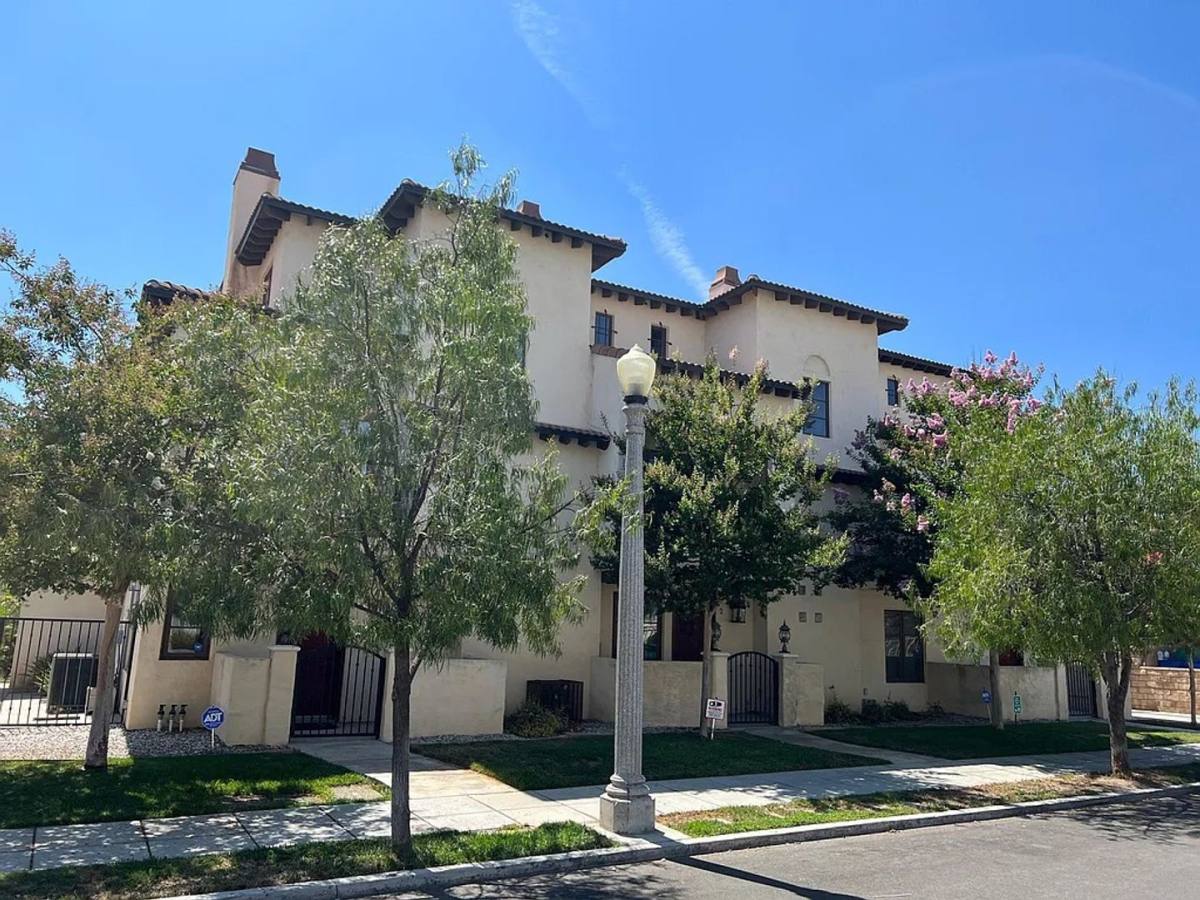 Apartment for rent at 247 S Arroyo Dr, San Gabriel, CA 91776