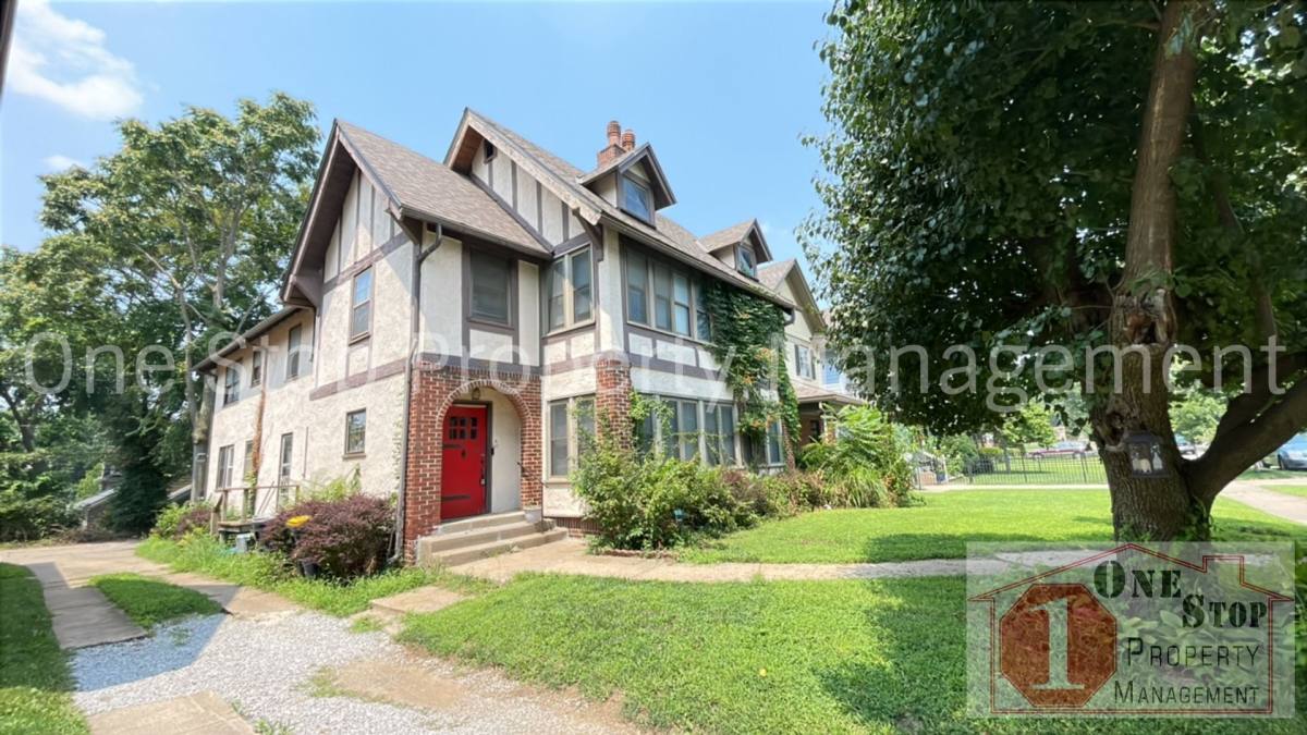 House for rent at 3558 Pennsylvania Ave, Kansas City, MO 64111