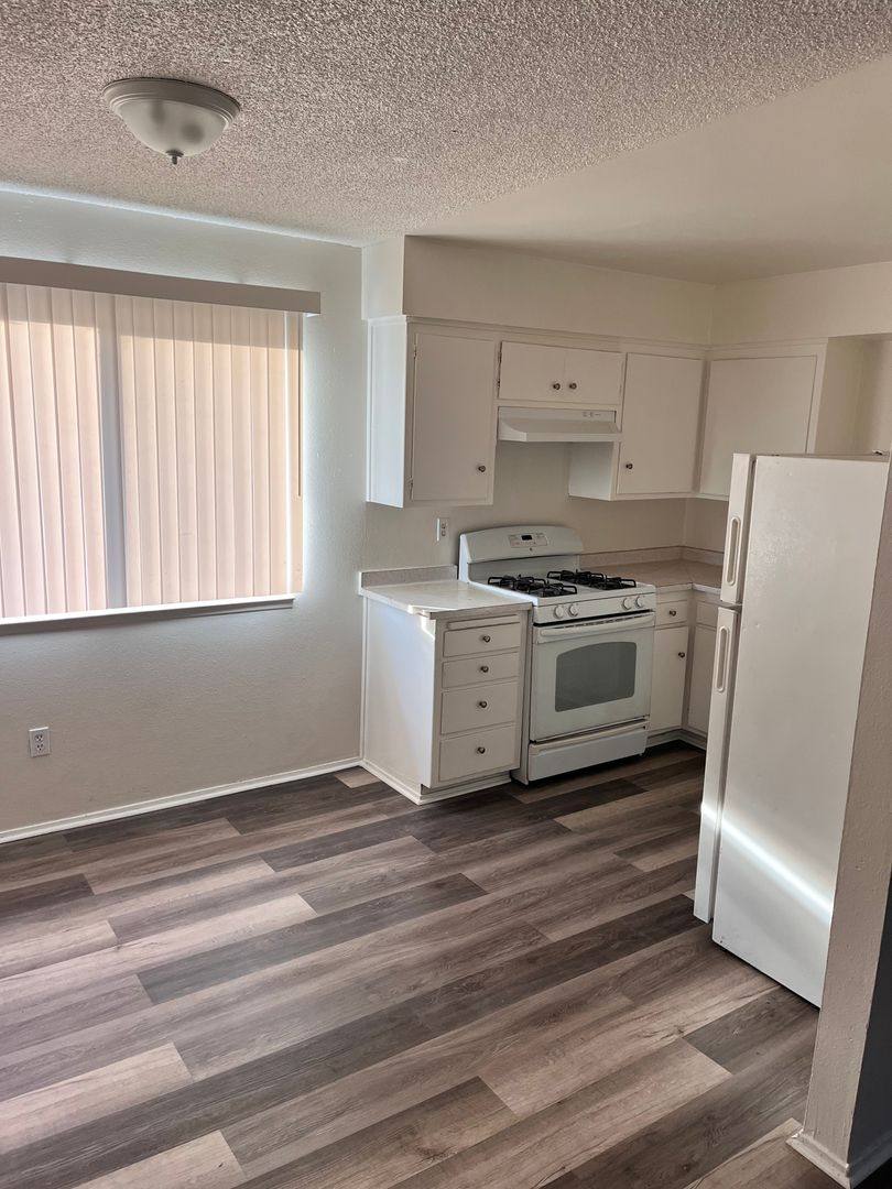 Apartment for rent at 808 Sutter Ave, Modesto, CA 95351