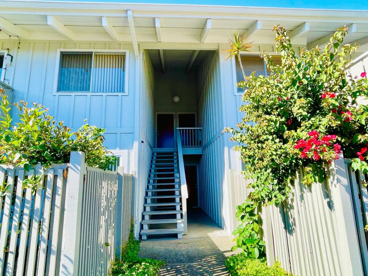 Condo for rent at 255 S Rengstorff Ave, Mountain View, CA 94040