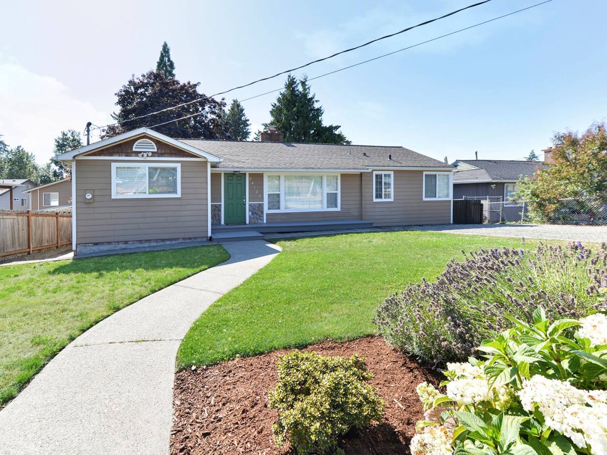 House for rent at 24123 94th Ave S, Kent, WA 98030