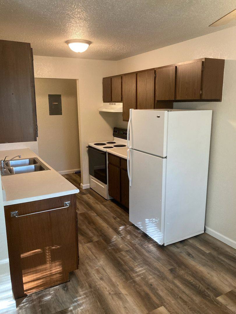 Apartment for rent at 307 Cofield St N, Raymond, MN 56282