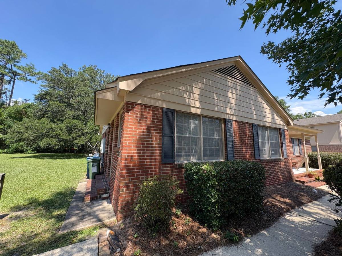 House for rent at 728 Montclair Dr, Wilmington, NC 28403