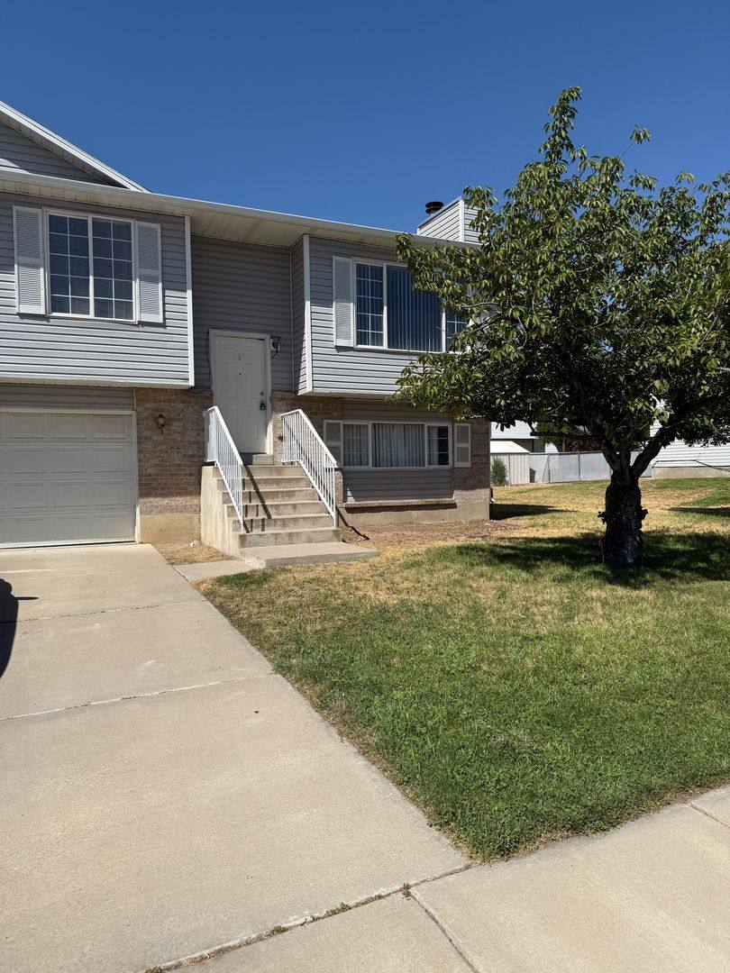 House for rent at 376 W 1900 S, Clearfield, UT 84015