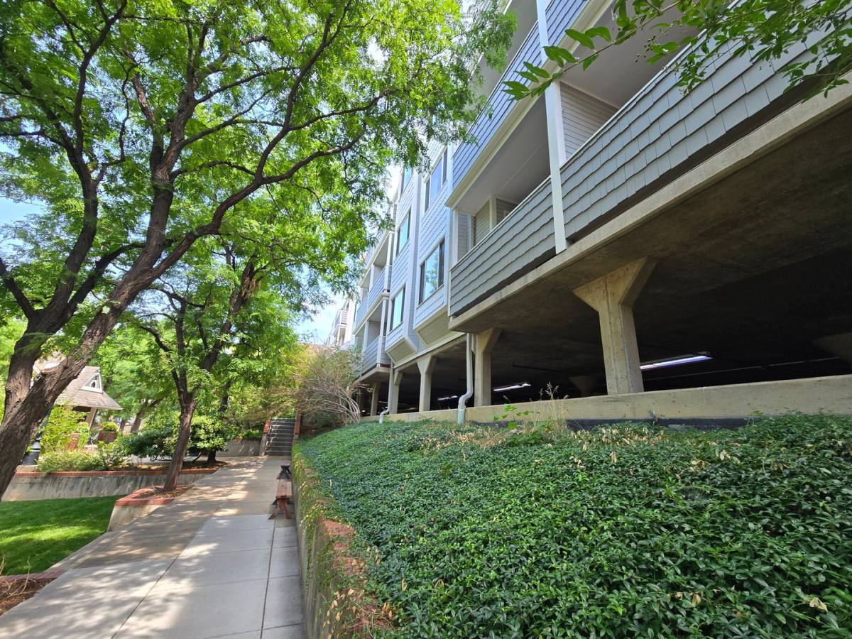 Condo for rent at 2201 Pearl St, Boulder, CO 80302