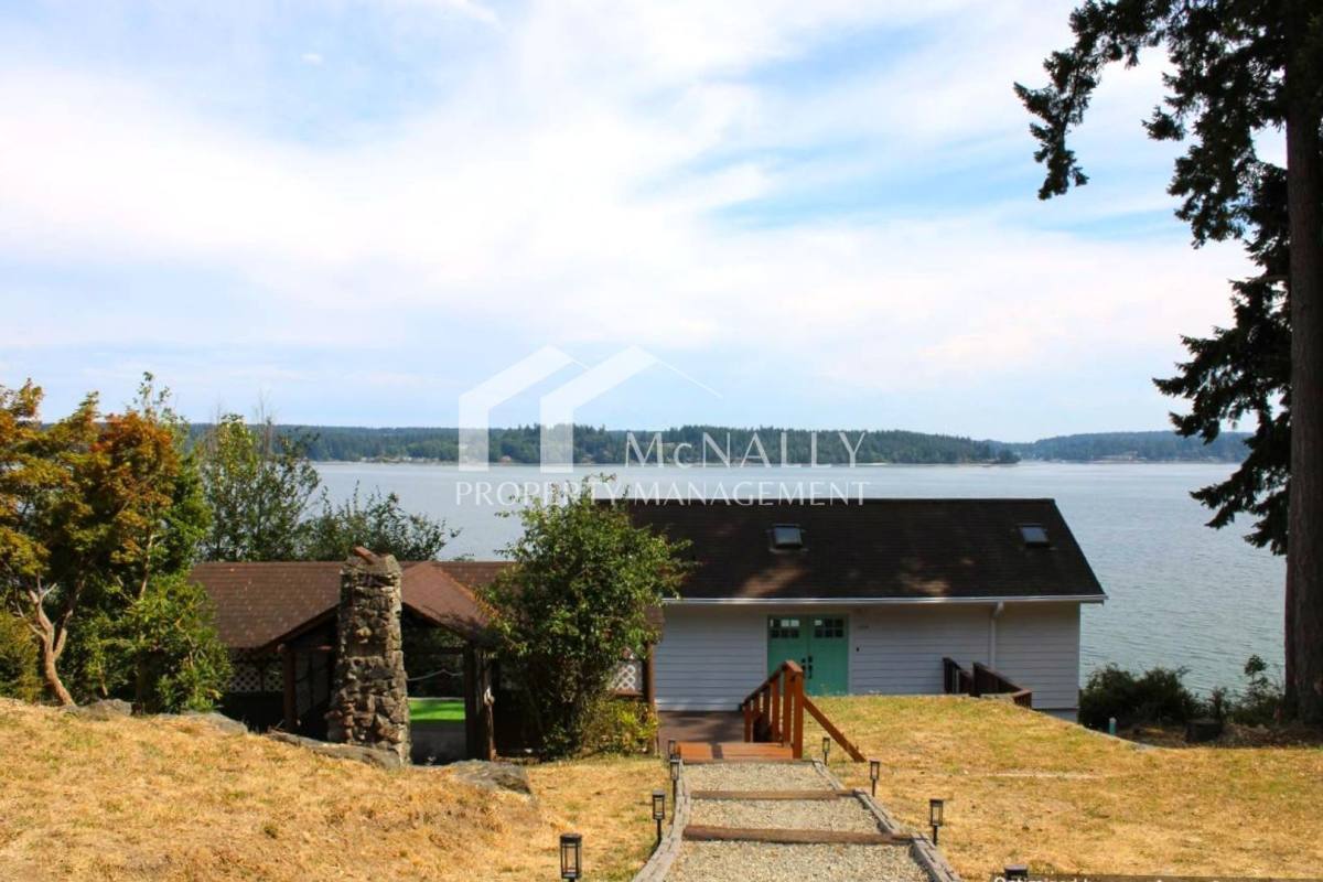 House for rent at 11324 Vipond Dr NW, Gig Harbor, WA 98329