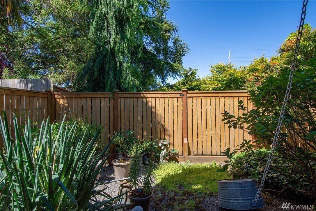 House for rent at 7047 10th Ave NW, Seattle, WA 98117