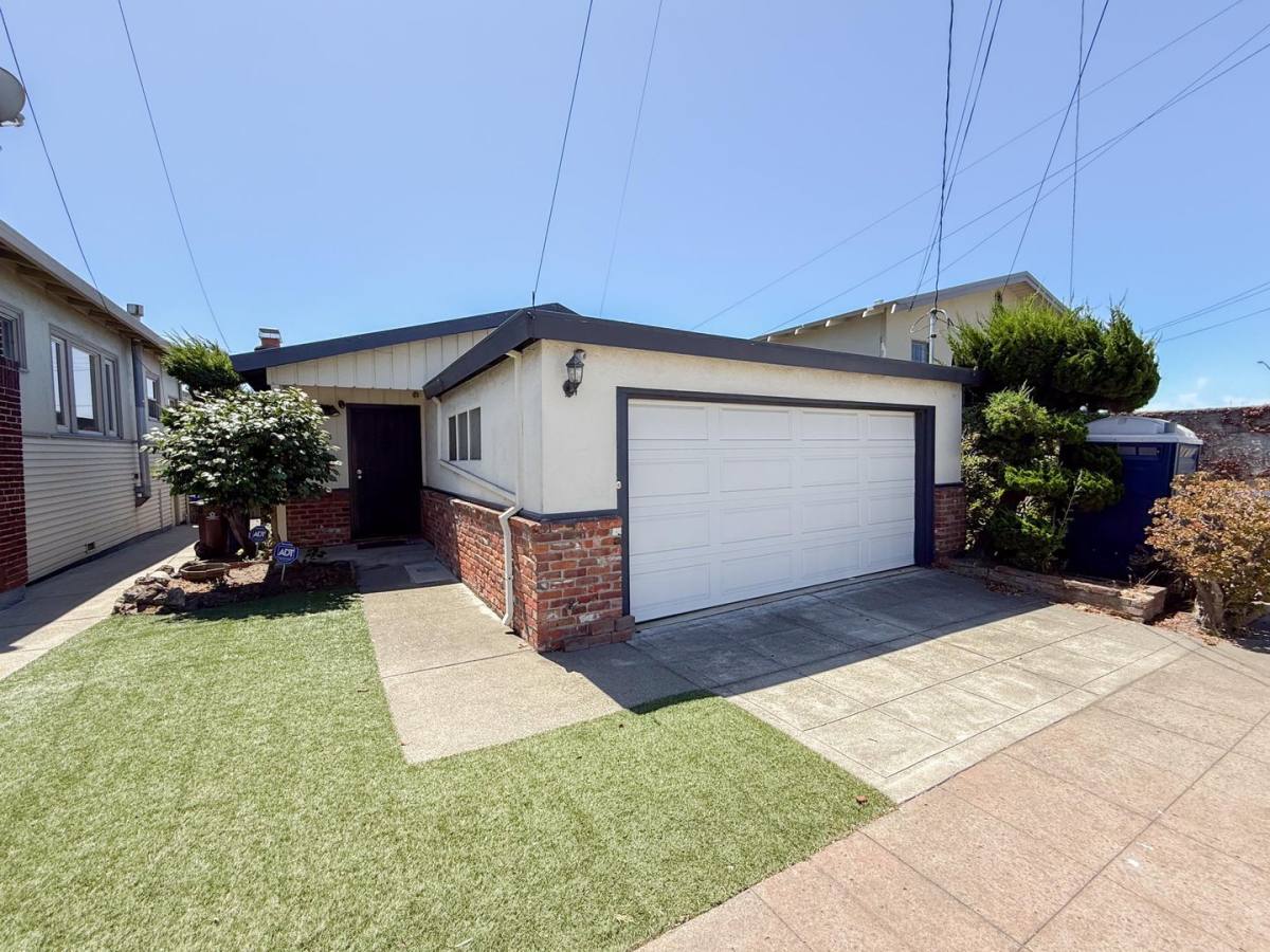 House for rent at 5436 Fresno Ave, Richmond, CA 94804