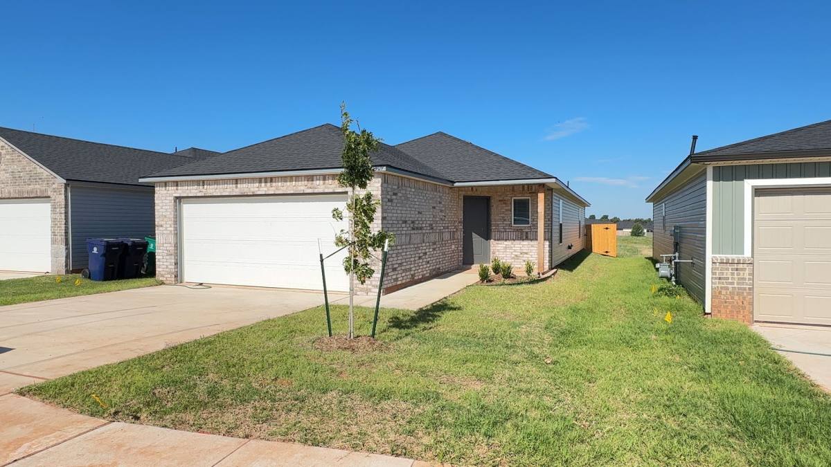 House for rent at 10409BUFFALOWALLOW Rd, Oklahoma City, OK 73114