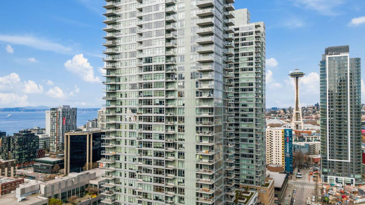 Apartment for rent at 588 Bell St, Seattle, WA 98121