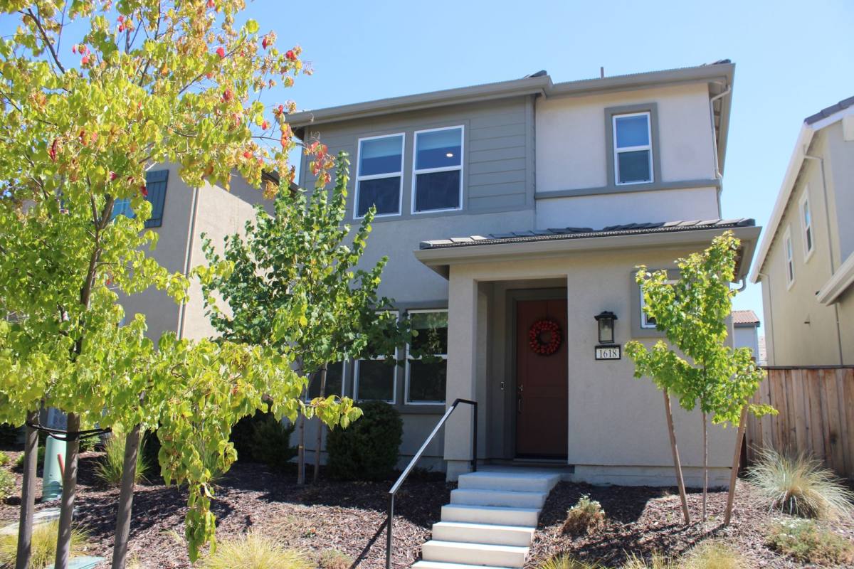 House for rent at 1618 Scarlet Ash Ave, Sacramento, CA 95834