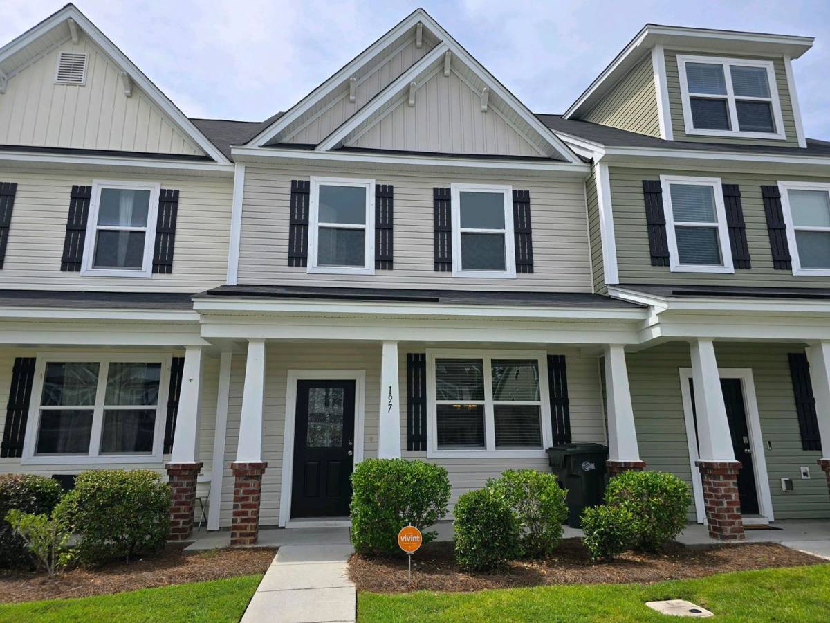 House for rent at 197 Woodward Rd, Goose Creek, SC 29445