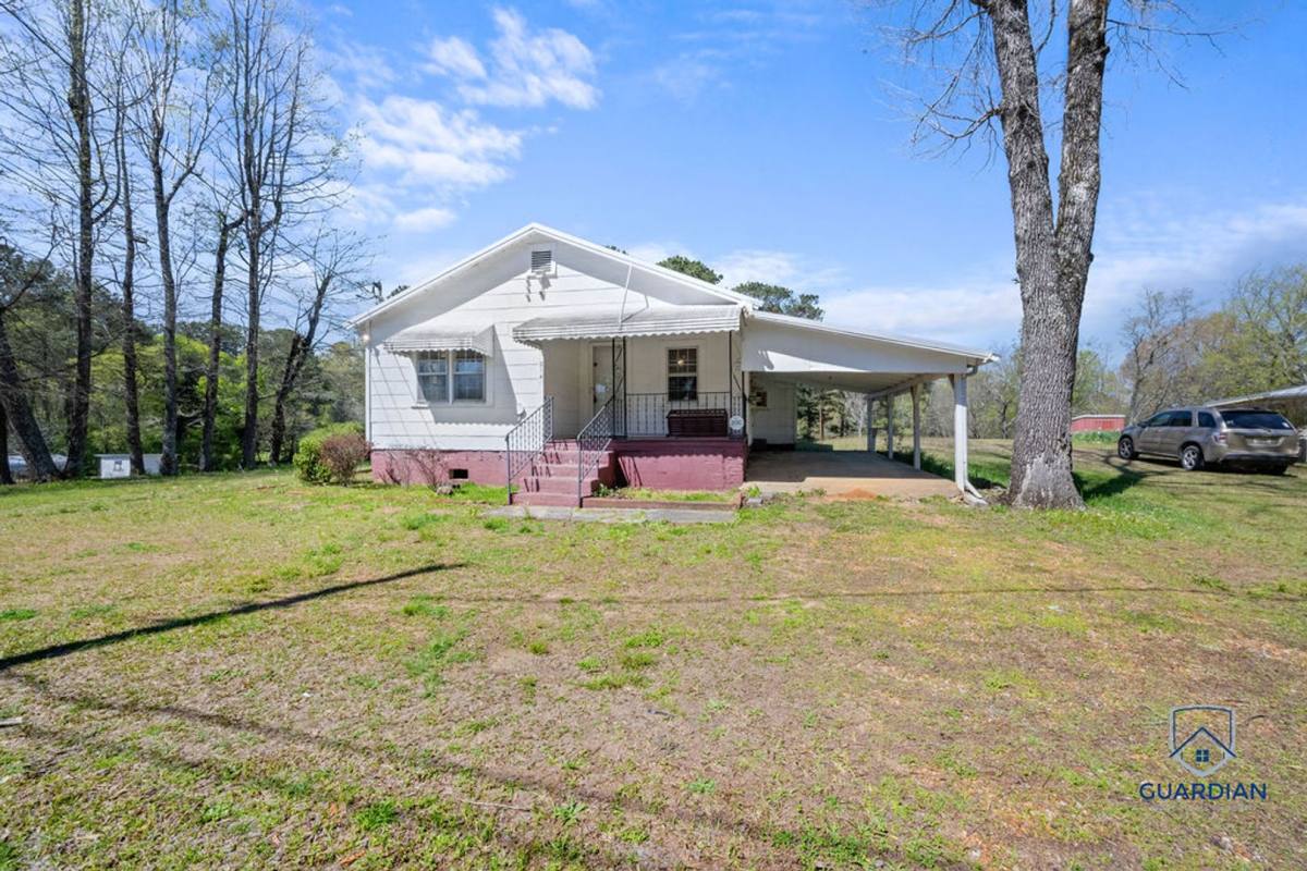 House for rent at 214 Yale Ave, Gadsden, AL 35901