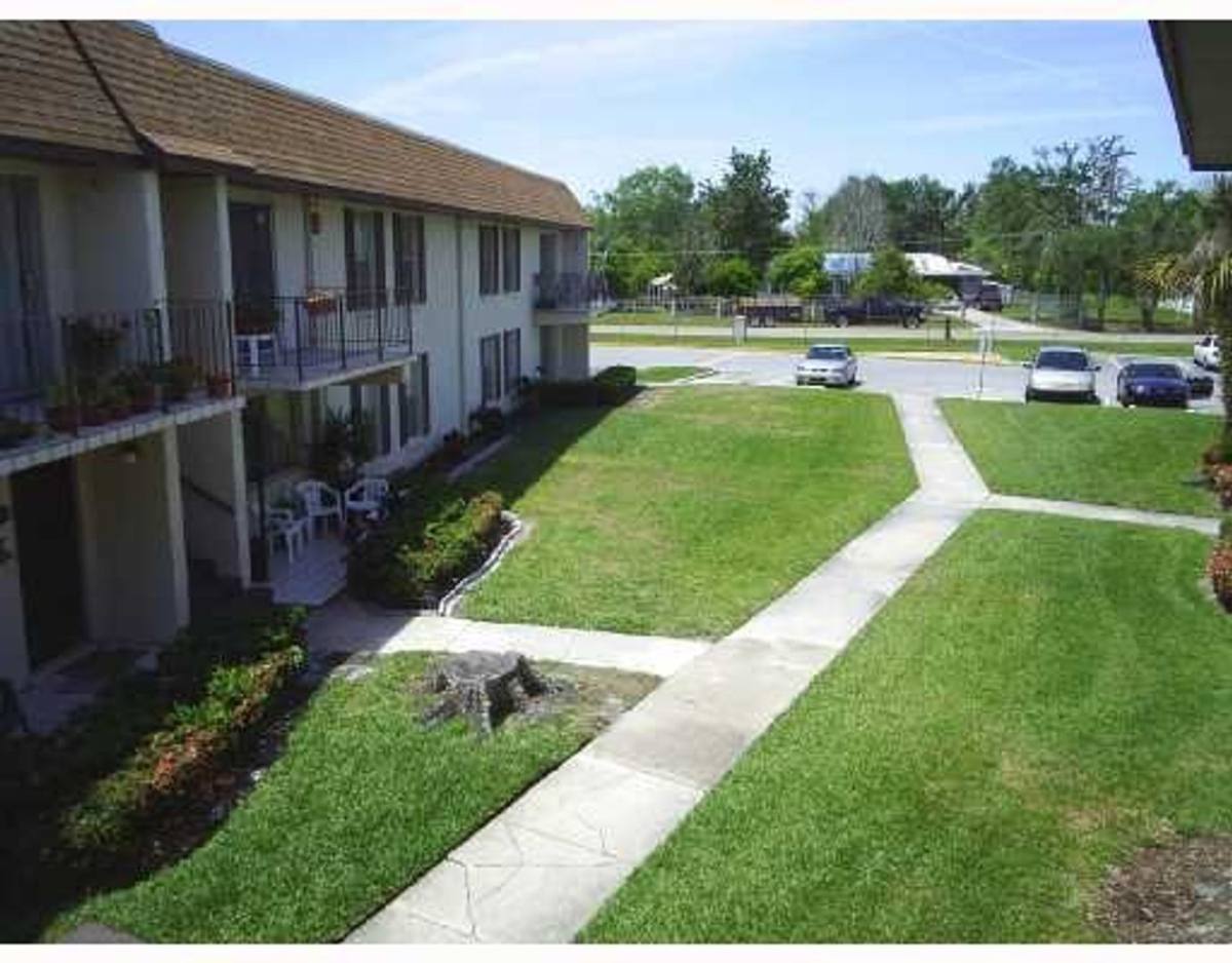 Condo for rent at 937 W Oak Ridge Rd, Orlando, FL 32809