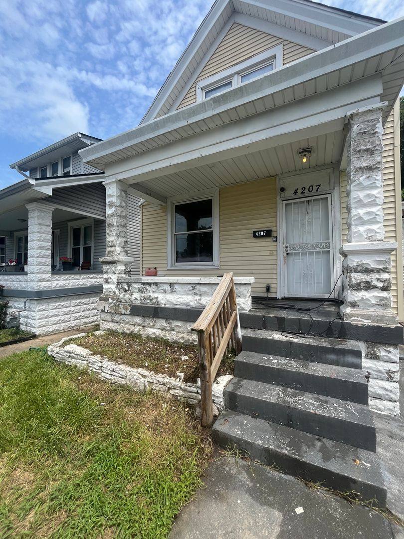 House for rent at 4207 W Market St, Louisville, KY 40212