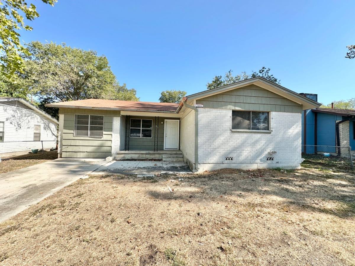House for rent at 618 W Ave E, Copperas Cove, TX 76522