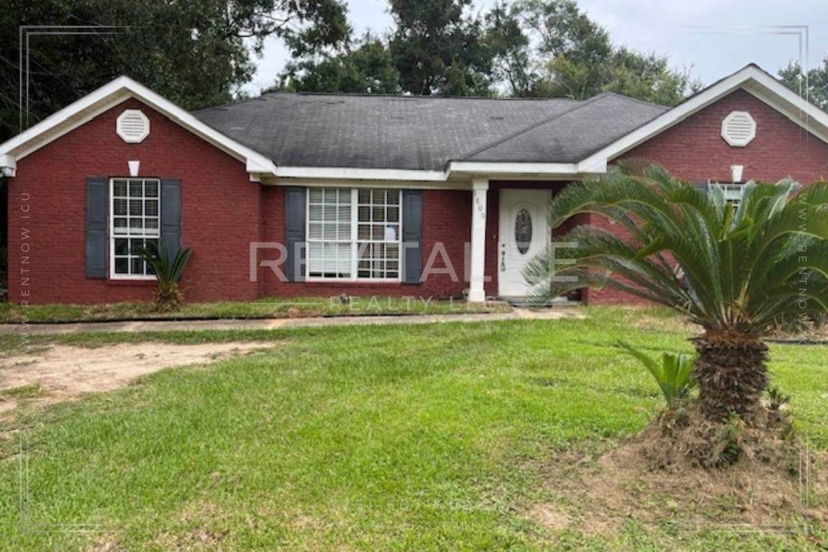 House for rent at 1806 Gill Rd, Mobile, AL 36605
