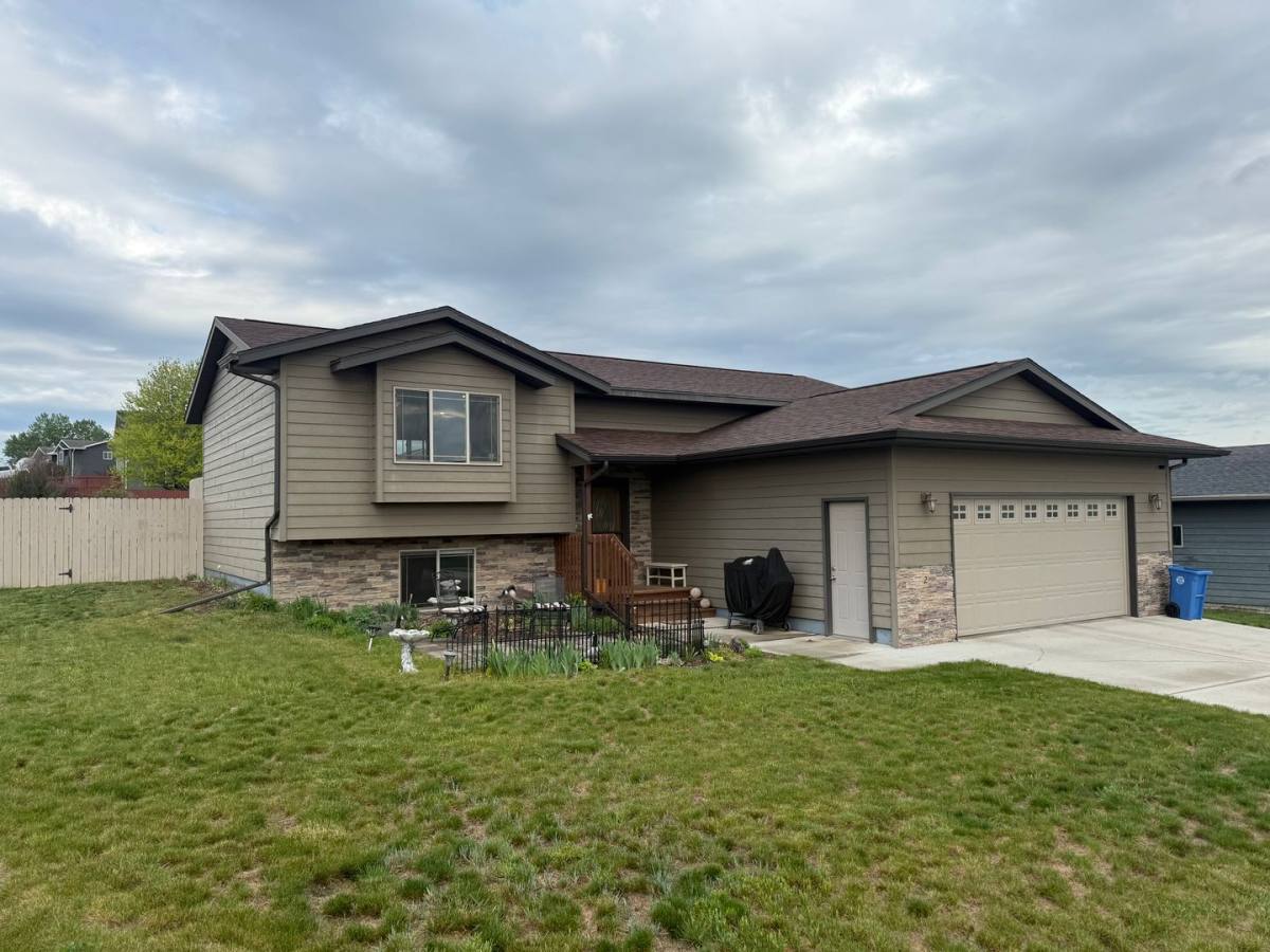 House for rent at 2 Eli Dr, Rapid City, SD 57701