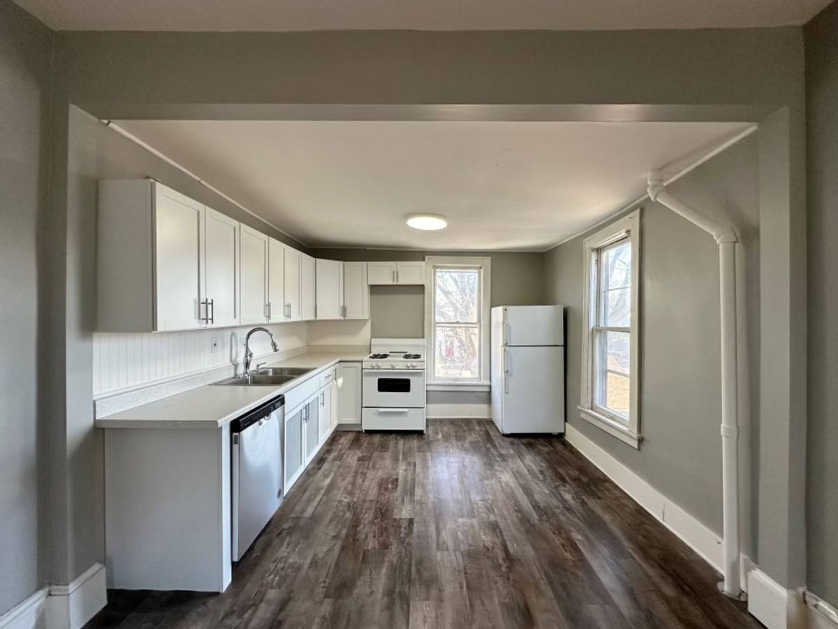 Apartment for rent at 2711 Aldrich Ave S, Minneapolis, MN 55408