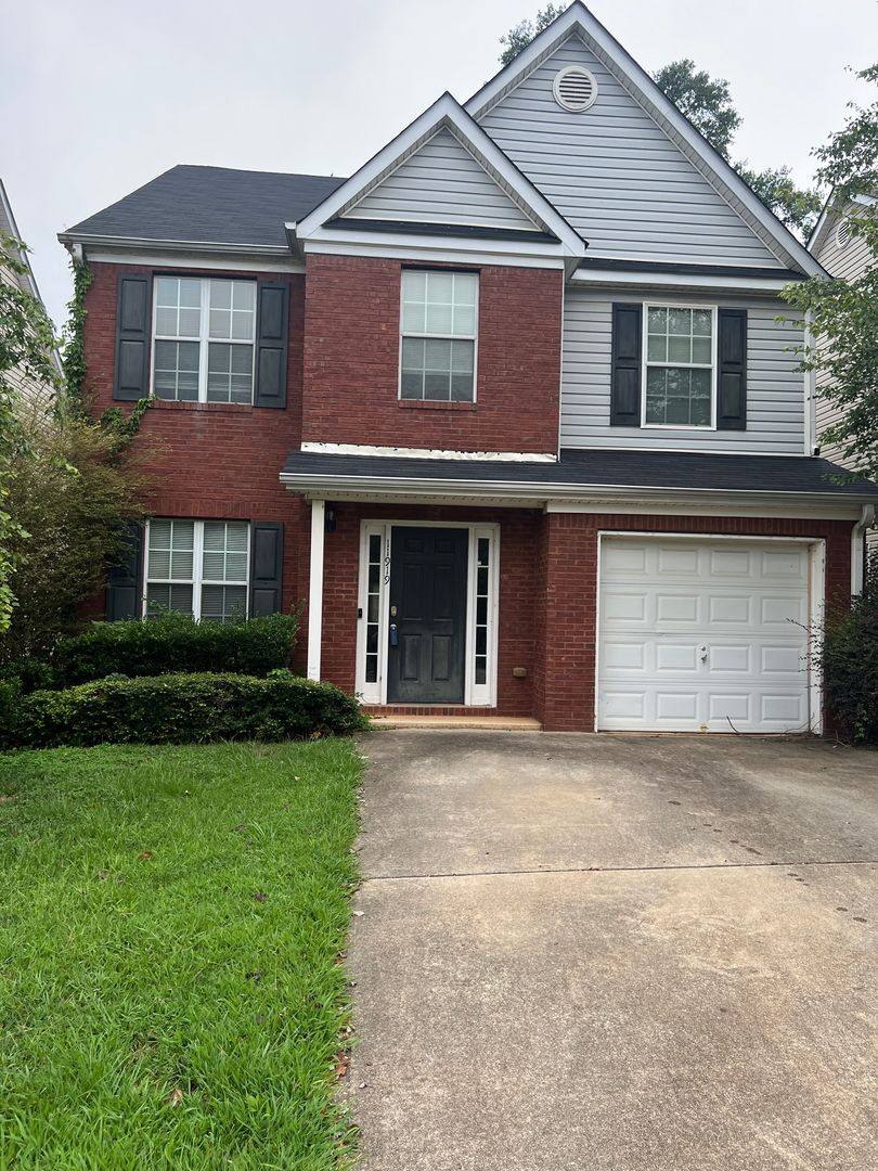 House for rent at 11919 Quail Rd, Hampton, GA 30228