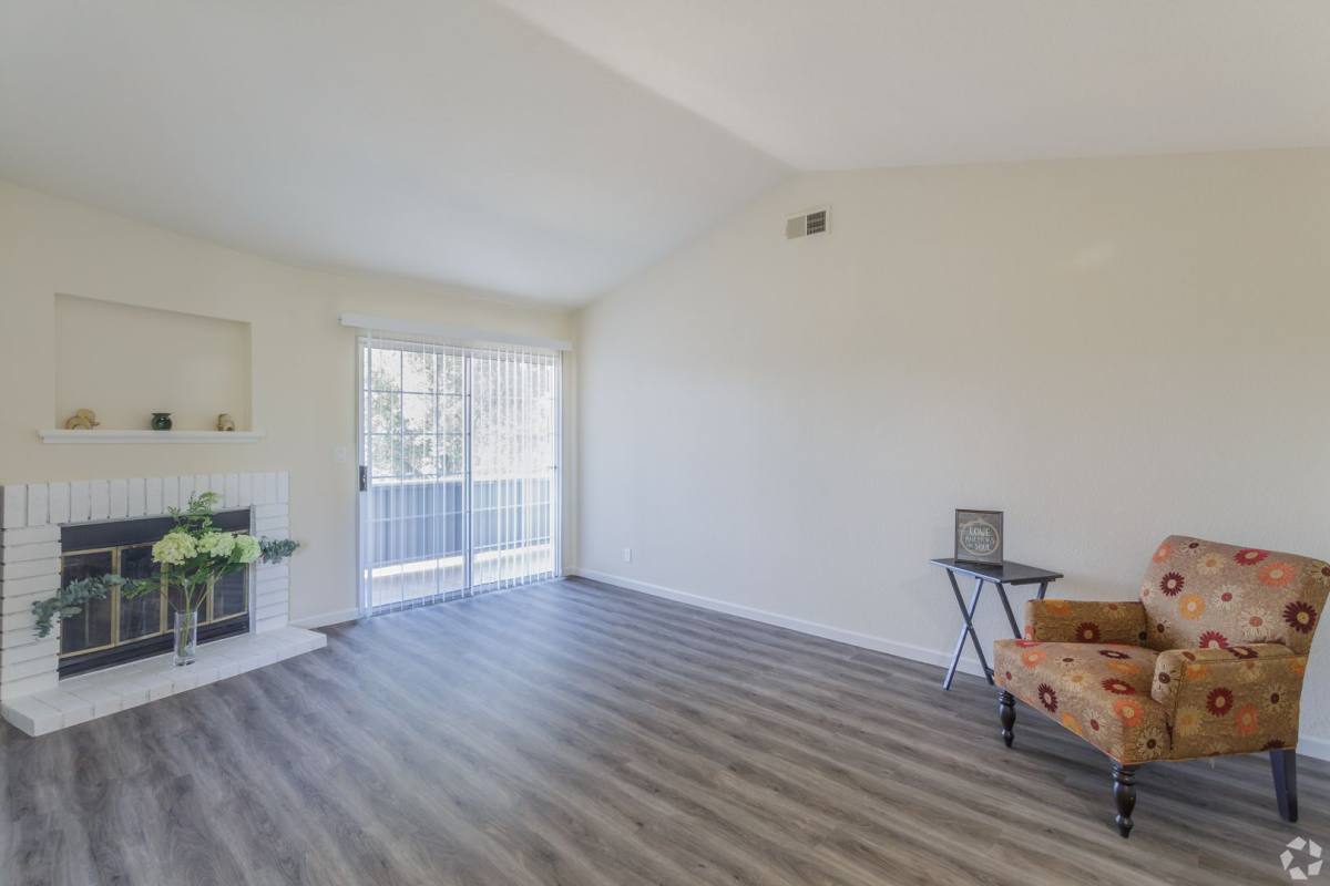 Apartment for rent at 1000 Cirby Oaks Way, Roseville, CA 95678