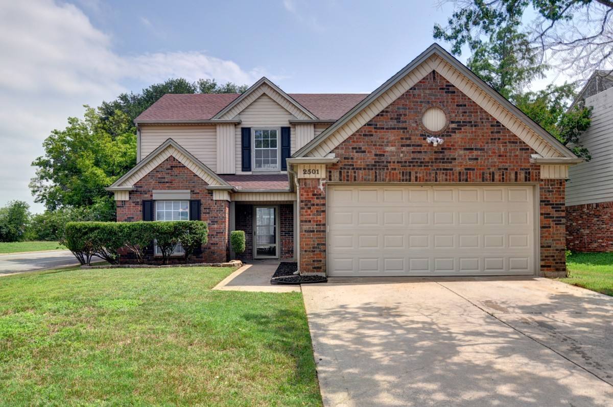 House for rent at 2501 Country Creek Lane, Fort Worth, TX 76123